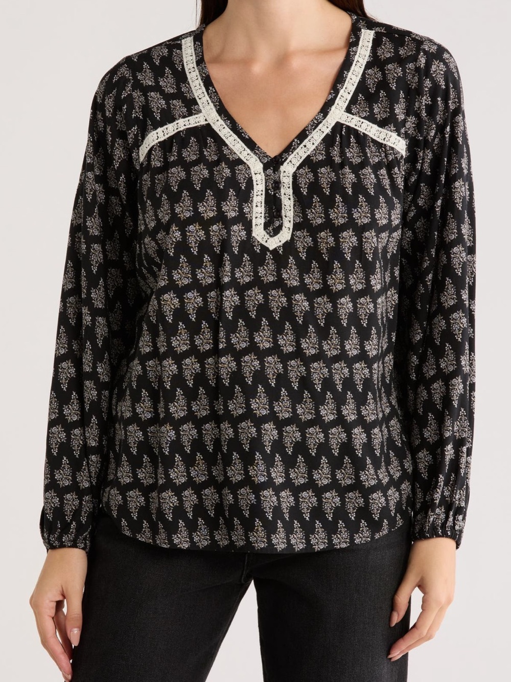 Lucky Brand Women’s XS Black/White Floral V-Neck Popover Blouse Lace Button NWT